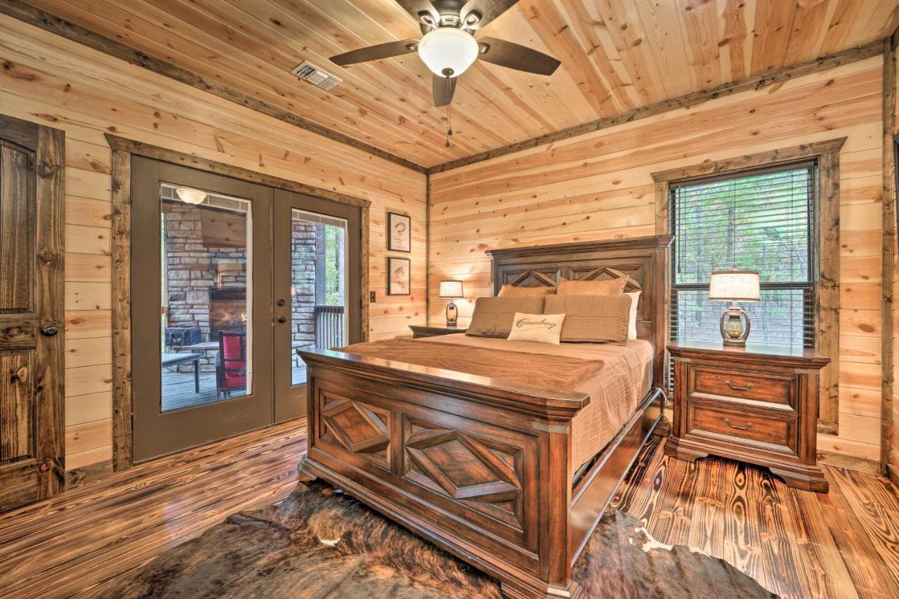 Broken Bow Cabin Deck With Hot Tub And Pool Table! ภายนอก รูปภาพ